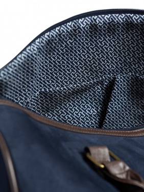 Logotrade promotional merchandise picture of: VINGA Hunton Weekend Bag