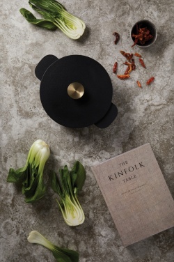 Logotrade advertising products photo of: Ukiyo cast iron pan medium