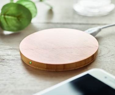 Logotrade promotional giveaway picture of: Wireless charger bamboo 10W RUNDO +