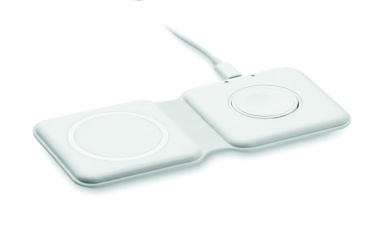 Logotrade corporate gift image of: 2 in 1 foldable charger 15W