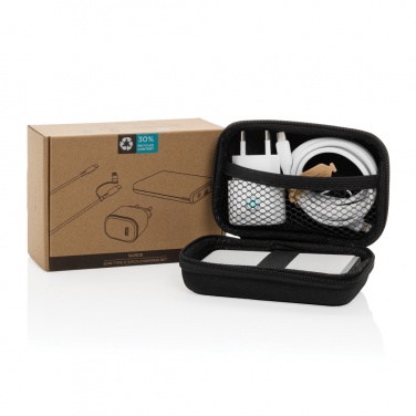 Logotrade ärikingituse foto: Surge RCS taaskasutatud PET 20W tüüpi C 3 tk laadimiskomplekt