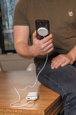 Logotrade ärikingi foto: 5W magnetiline juhtmevaba laadija