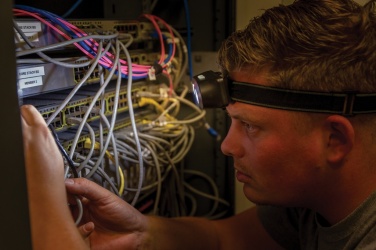 Logotrade meened pilt: COB ja LED esituli