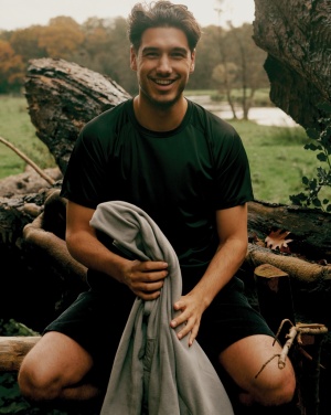 Logotrade meene foto: Iqoniq Tikal taaskasutatud polüestrist kiiresti kuivav spordisärk