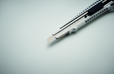 Logotrade firmakingituse foto: Alumiiniumist sissetõmmatav nuga