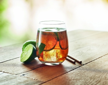 Logo trade reklaamtooted foto: Joogiklaas kinkekarbis