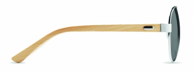 Logotrade ärikingituse foto: Bambusest päikeseprillid kotis TARTU