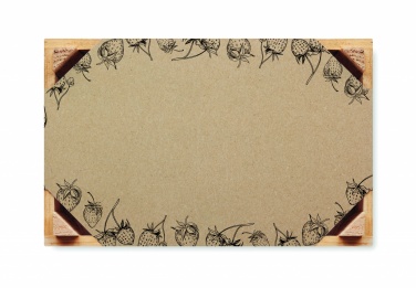 Logotrade reklaamtoote foto: Maasikakomplekt puidust kastis