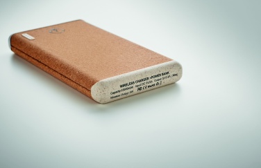 Logotrade firmakingitused pilt: Traadita 10 000 mAh PowerBank