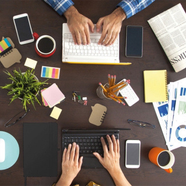 Logotrade firmakingituse foto: Sametiste kaantega A5 märkmik Kiel