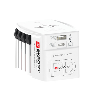 Logotrade reklaamkingitused pilt: SKROSS World Travel Adapter MUV 65W PD USB C kaabliga