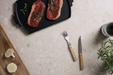 Logotrade reklaamtoote foto: VINGA Paso 8 tk bbq söögiriistade komplekt