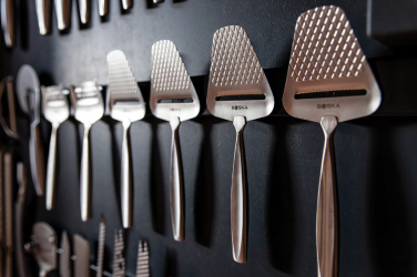 Logo trade reklaamkingitused foto: BOSKA juustulõikur Monaco+