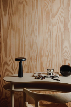 Logotrade meened pilt: VINGA Avery RCS laualamp