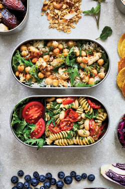 Logotrade firmakingituse foto: Black+Blum roostevabast terasest toidukarp