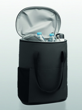 Logotrade ärikingituse foto: COLDI külmakott-seljakott 600D RPET-ist