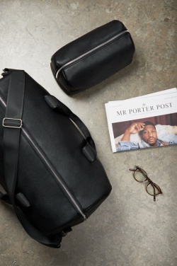 Logotrade liikelahja tuotekuva: VINGA Bermond RCS kierrätetty PU weekend-laukku