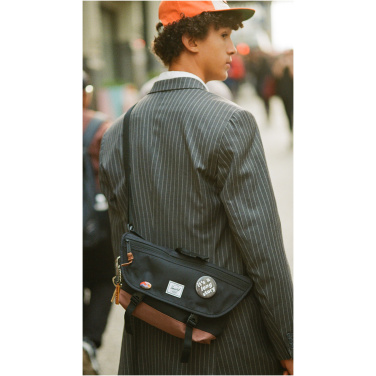 Logo trade liikelahjat tuotekuva: Herschel Cove kierrätetty messengerlaukku 22,5 l