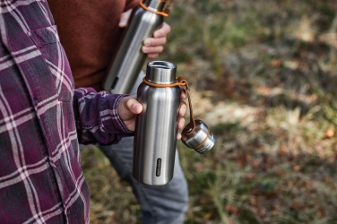 Logotrade mainoslahjat ja liikelahjat tuotekuva: Black+Blum eristetty vesipullo pieni 500ml