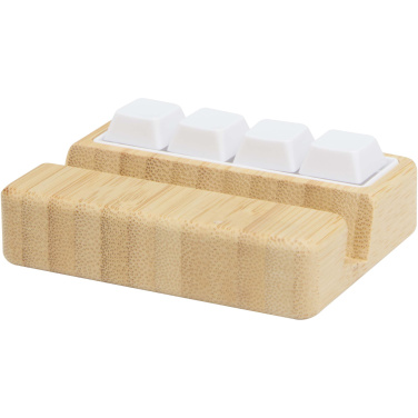 Logo trade liikelahjat tuotekuva: Algol kierrätetystä muovista valmistettu puhelinjalusta ja hypistelylelu bambuyksityiskohdilla