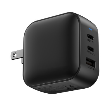 Logotrade verslo dovanos nuotrauka: Urban Vitamin Santa Cruz RCS rplastc 70W GAN įkroviklis