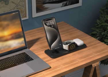 Logotrade reklaminiai produktai nuotrauka: Urban Vitamin Torrance 3 in 1 magnetinis 15 W įkroviklis