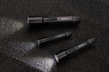 Лого трейд бизнес-подарки фото: Фонарик Gear X RCS из переработанного алюминия с возможностью зарядки через USB