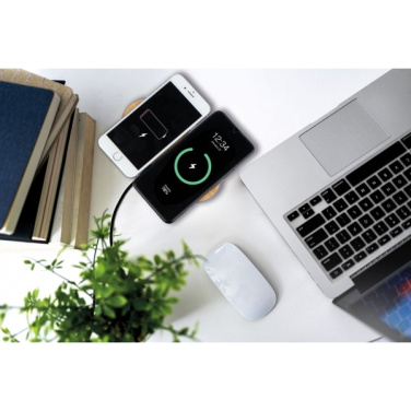 Логотрейд pекламные продукты картинка: Зарядная станция НАССАУ