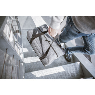 Логотрейд pекламные подарки картинка: Дорожная сумка Feltro GRS RPET Weekend Bag