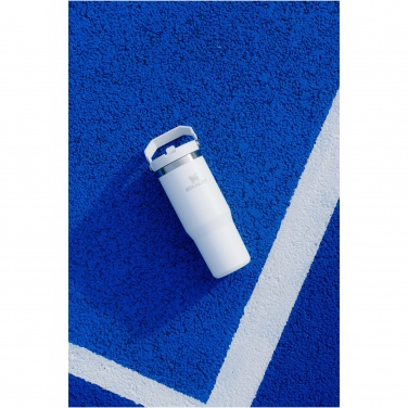 Logotrade profilprodukter bild: Stanley 890 ml IceFlow™ flip-sugrör mugg