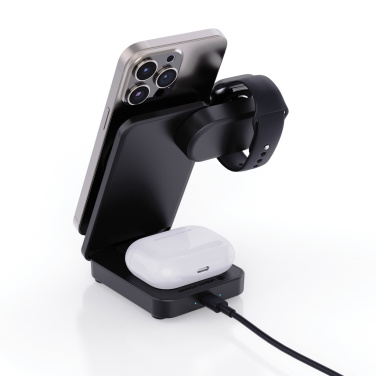 Logotrade reklamprodukter bild: Urban Vitamin Arcadia RCS rplastic 15W 3i1 magnetisk laddare